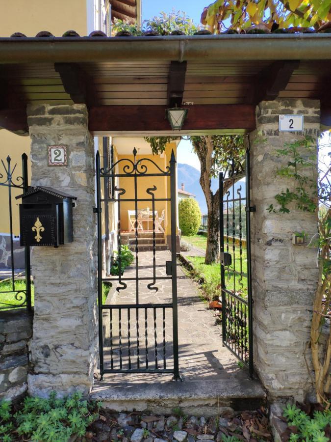 Casa Gialla Gera Lario Luaran gambar