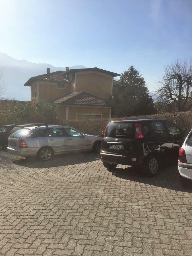 Casa Gialla Gera Lario Luaran gambar