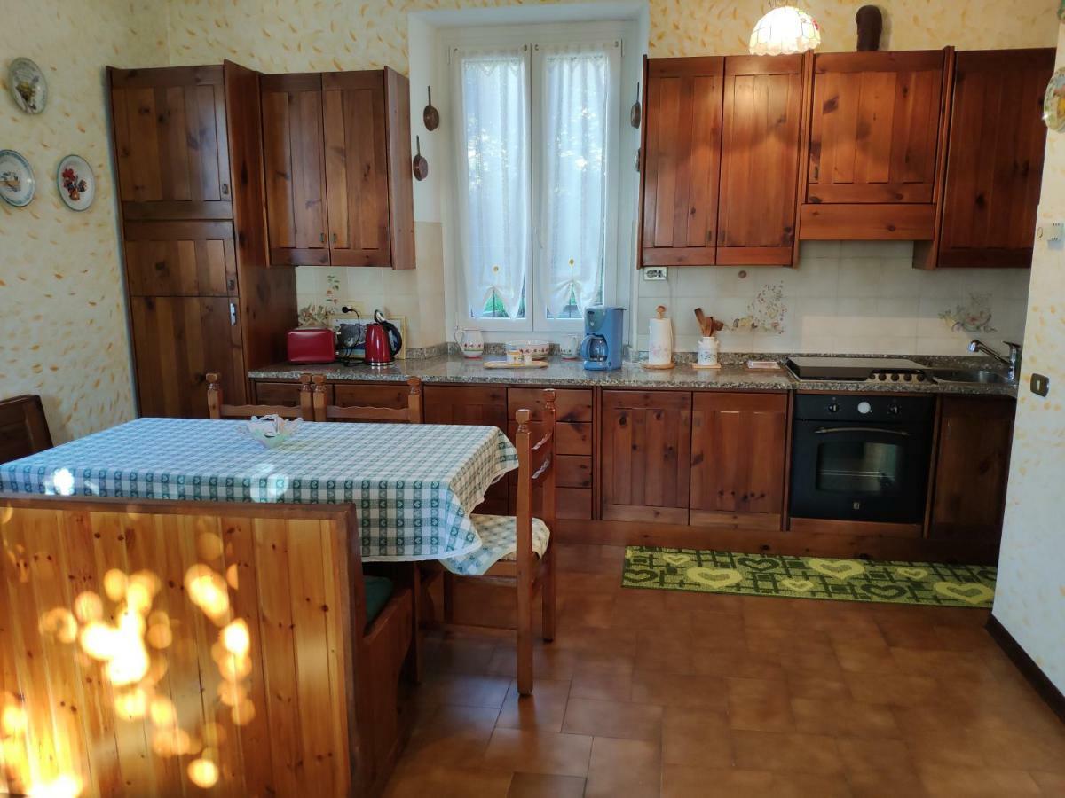 Casa Gialla Gera Lario Luaran gambar